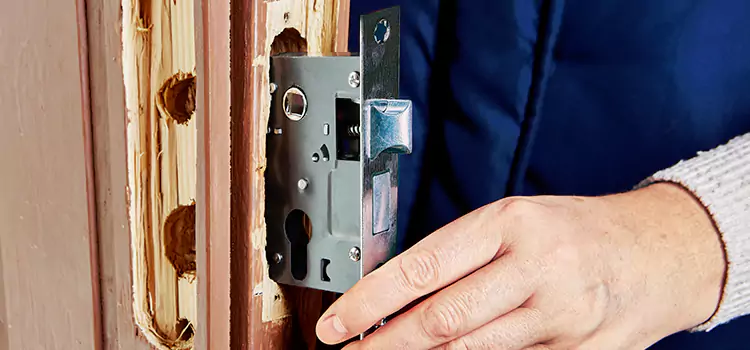 Garage Door Lock Replacement West Seneca